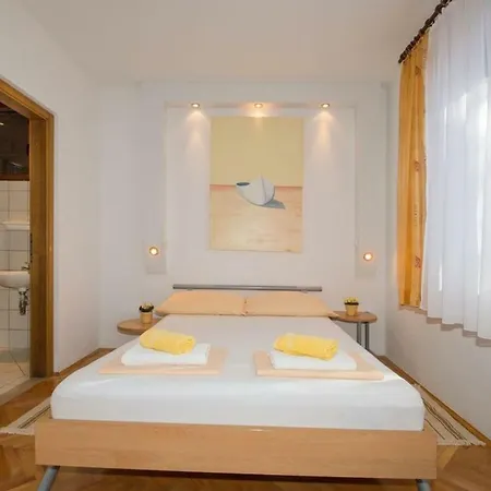 Morena Gostinjska kuća 2*