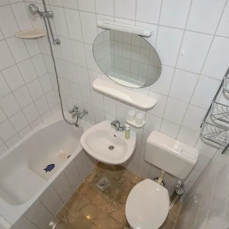 Morena Gostinjska kuća 2*