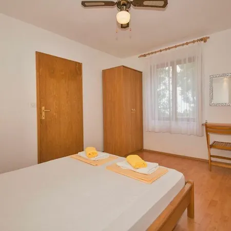 Morena Gostinjska kuća 2*